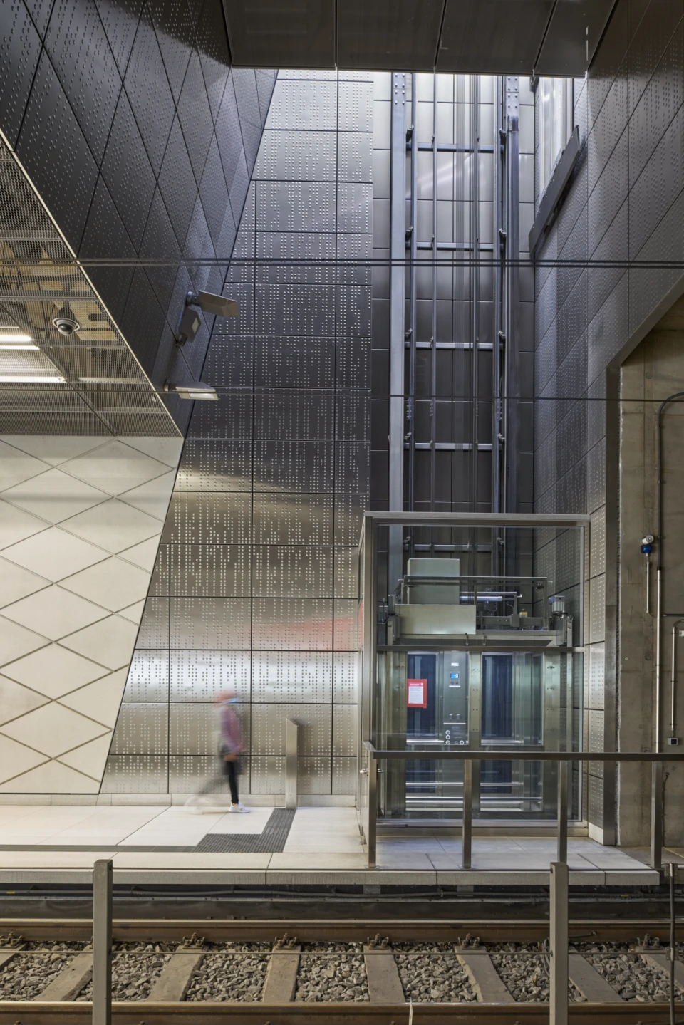 Aufzug U-Bahnhof Benrather Straße