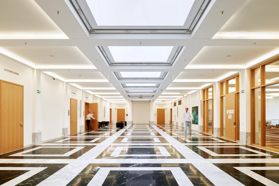 Foyer House of Finance Campus Westend