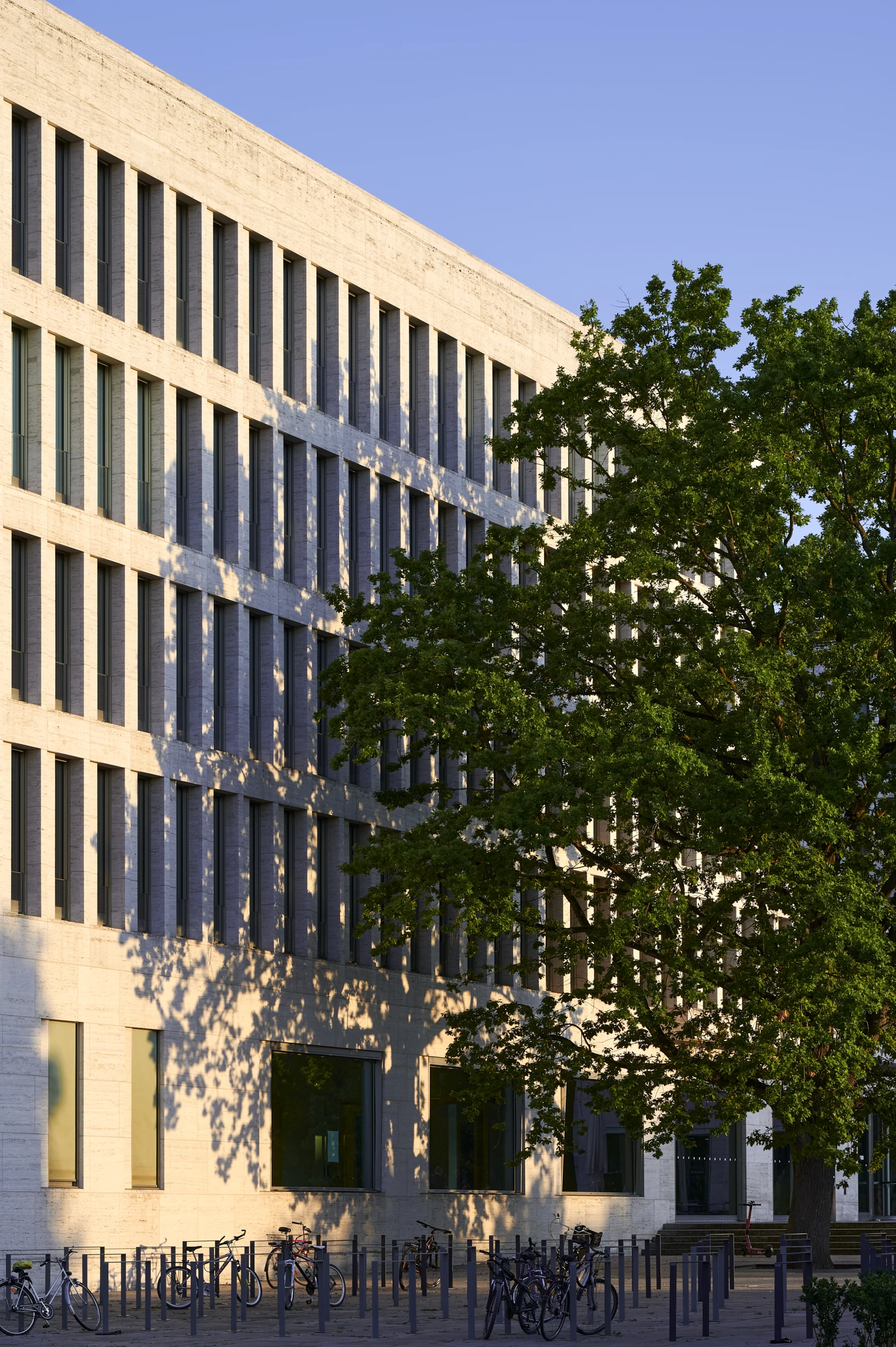 Campus Westend_Rechts- und Wirtschaftswissenschaften 2