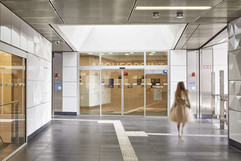 Zugang U-Bahnhof Heinrich-Heine-Allee