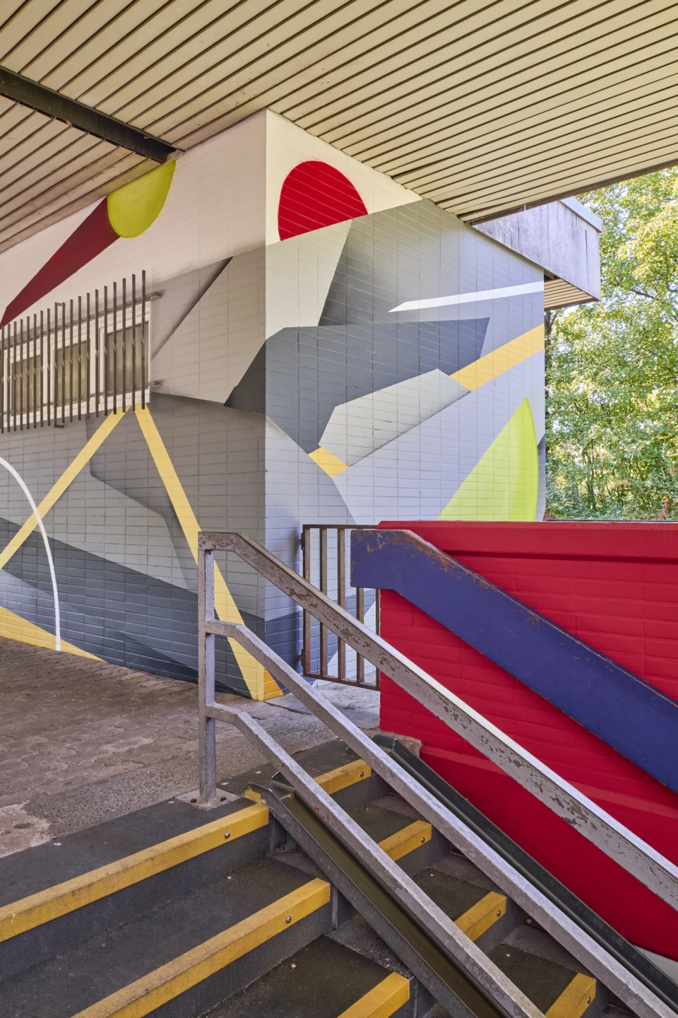 Fassadengestaltung Bahnhofsgebäude S-Bahnhof Niederhöchsstadt