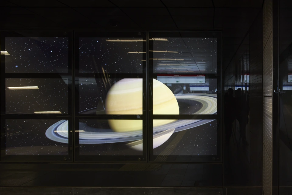 Detail LCD Wand Bahnhof Benrather Straße