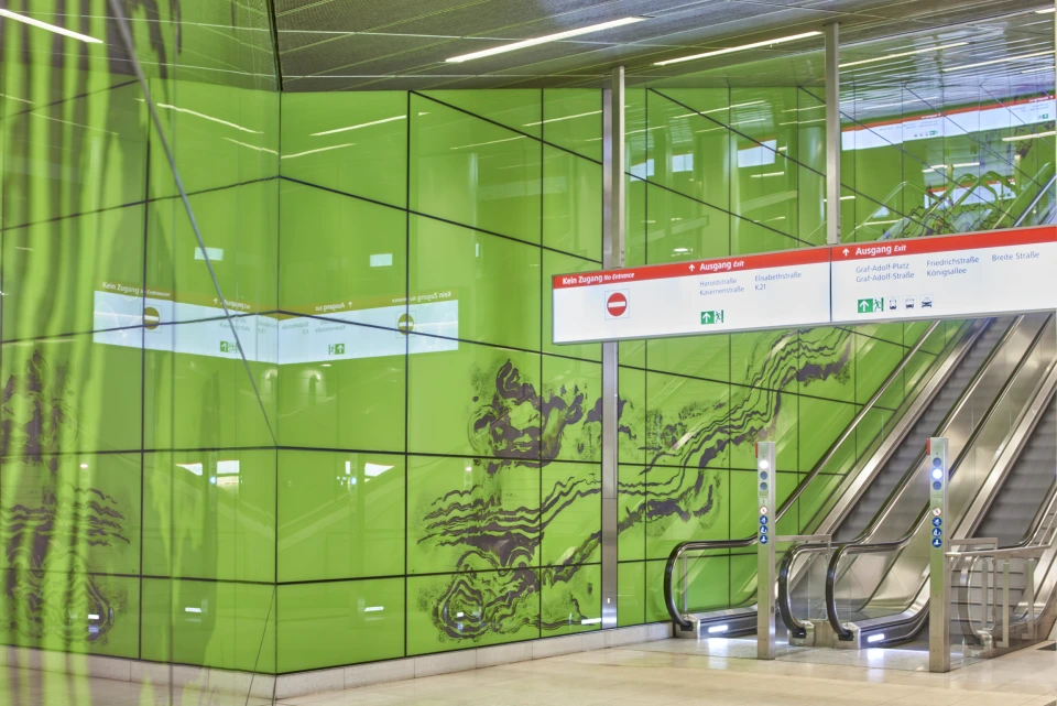 Rolltreppen U-Bahnhof Graf-Adolf-Platz