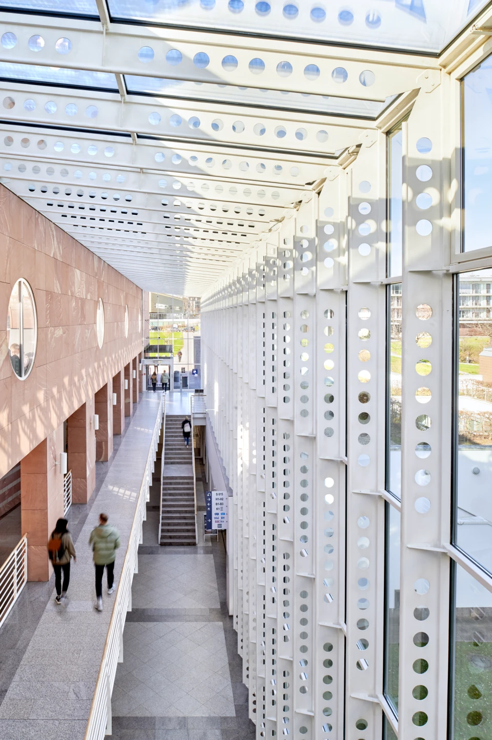 Architekturfotografie Flur Biozentrum