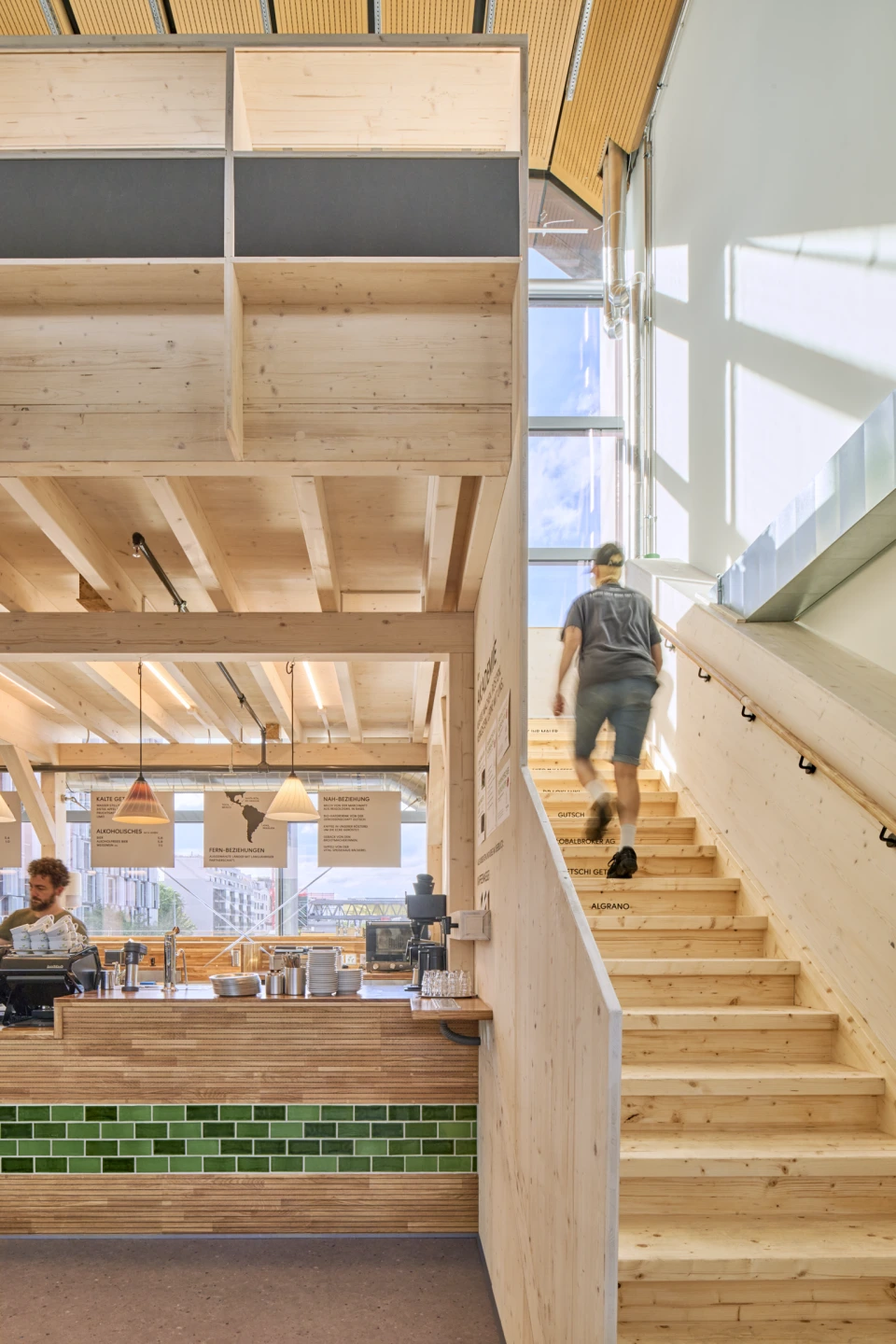 Detail Verbindungstreppe beider Ebenen