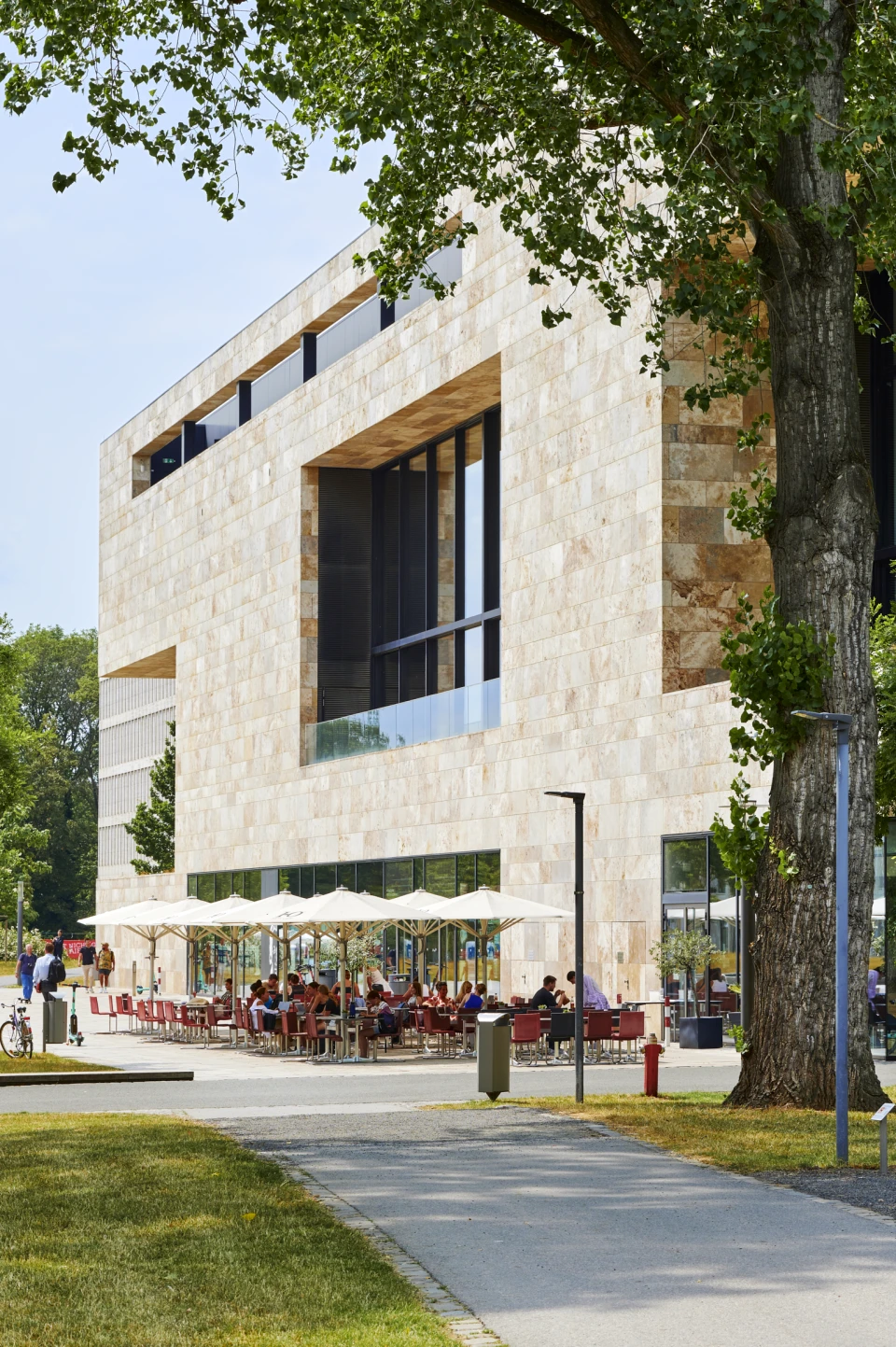 Campus Westend_Hörsaalzentrum_Casino Anbau