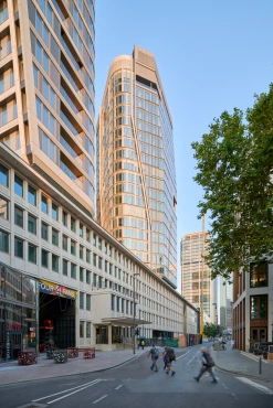 Architekturfotografie im Morgenlicht FOUR Frankfurt