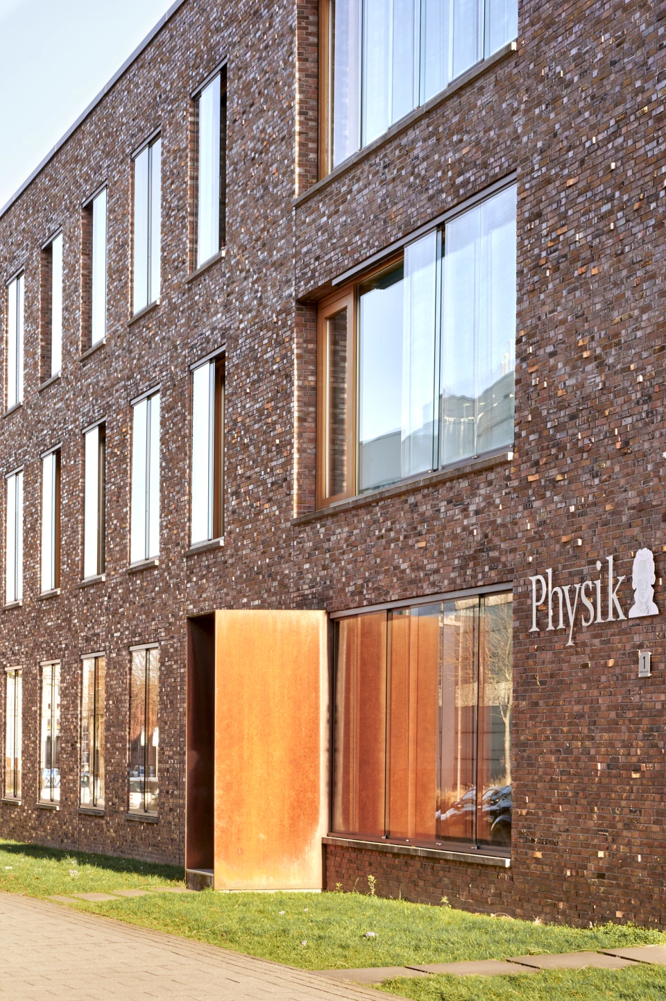 Detail Fassade Institute Physik