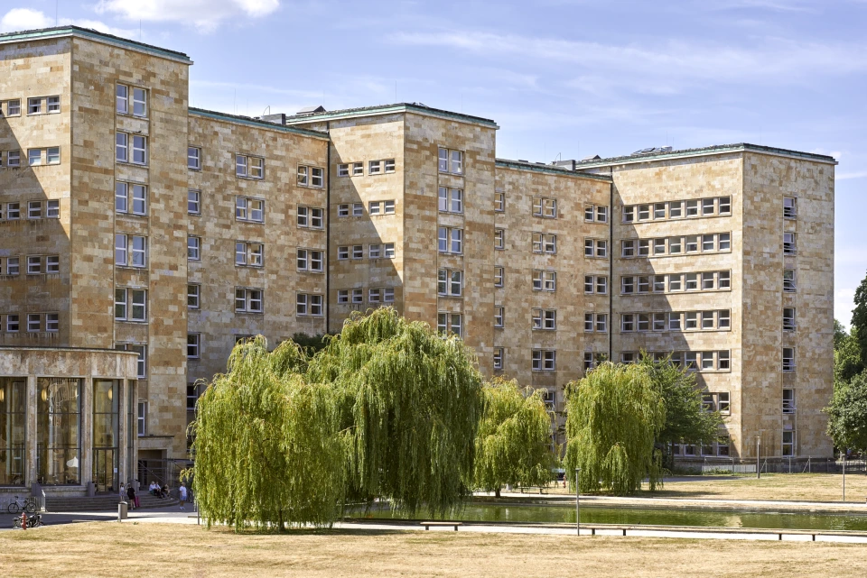 Gebäuderiegel IG-Farben-Haus